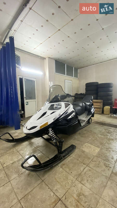Arctic cat Z570
