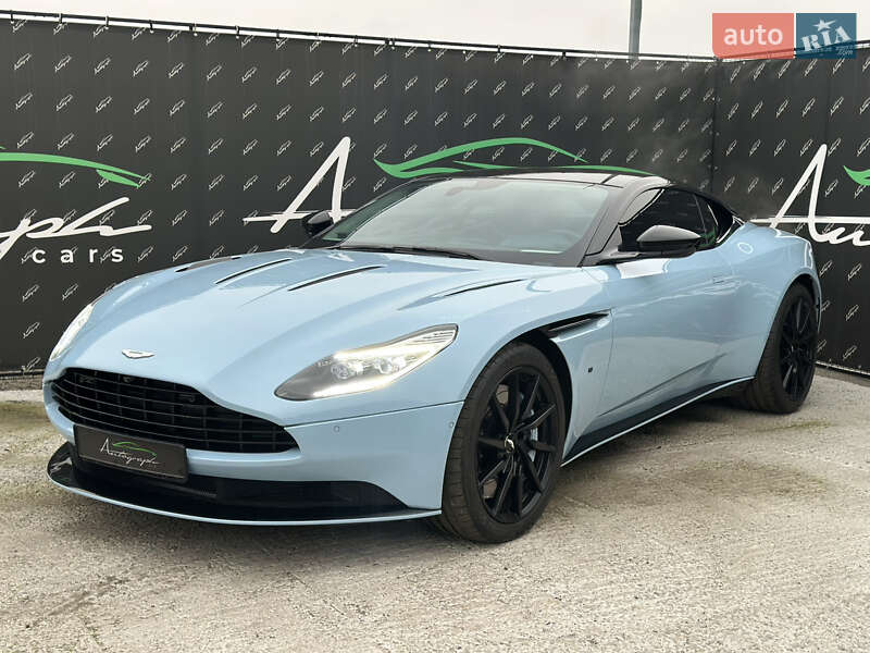 Aston Martin DB11