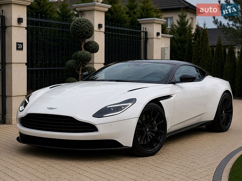 Aston Martin DB11