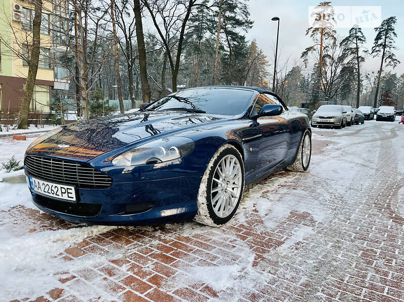 Кабриолет Aston Martin DB9