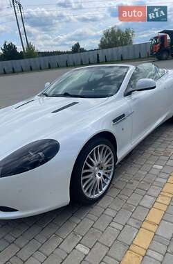 Aston Martin DB9  2010