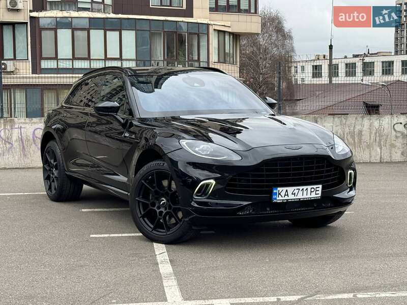 Aston Martin DBX