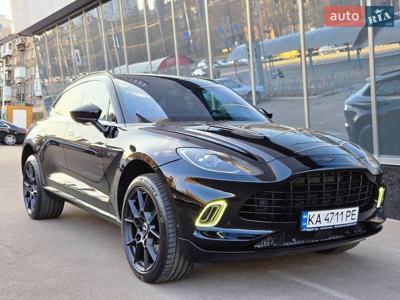 Aston Martin DBX
