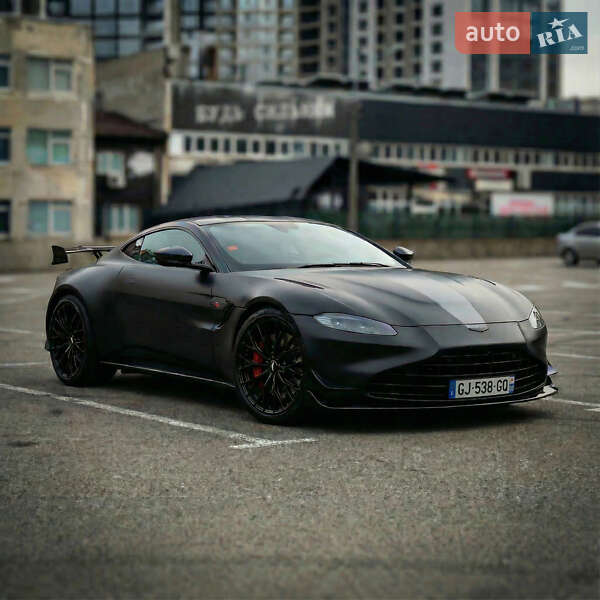 Aston Martin Vantage