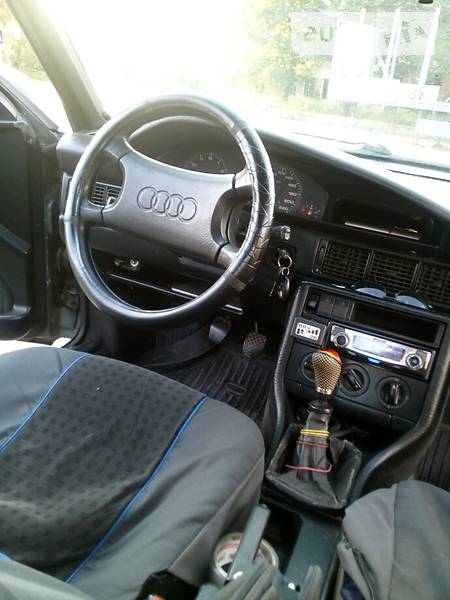 Audi 100 1989 года