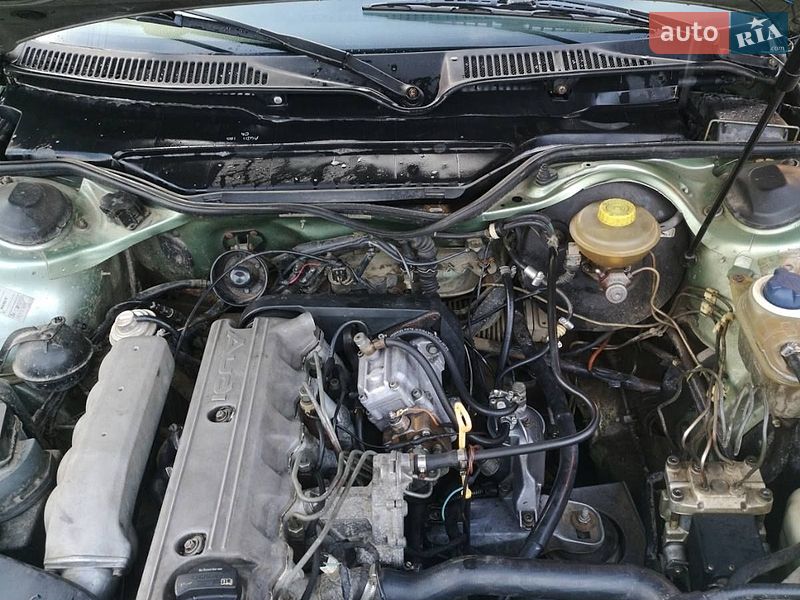 Седан Audi 100 1992 в Виноградове