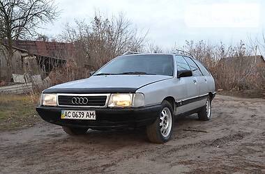 Audi 100  1990