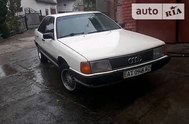 Audi 100  1984