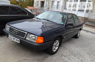 Audi 100 C3 1990