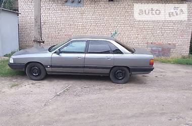 Audi 100  1990