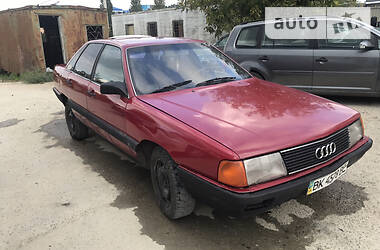 Audi 100  1986