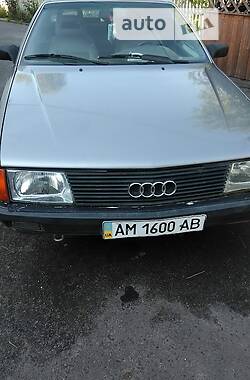 Audi 100  1989