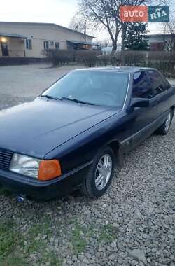 Седан Audi 100 1990 в Чернівцях
