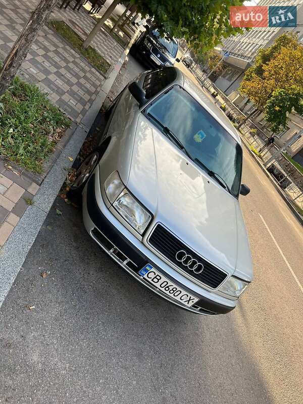 Audi 100 1993 Audi 100 1993