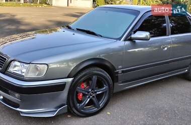Audi 100  1993