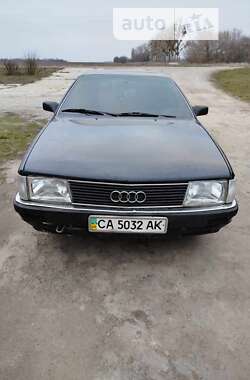 Audi 100  1990