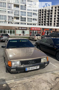 Audi 100  1987