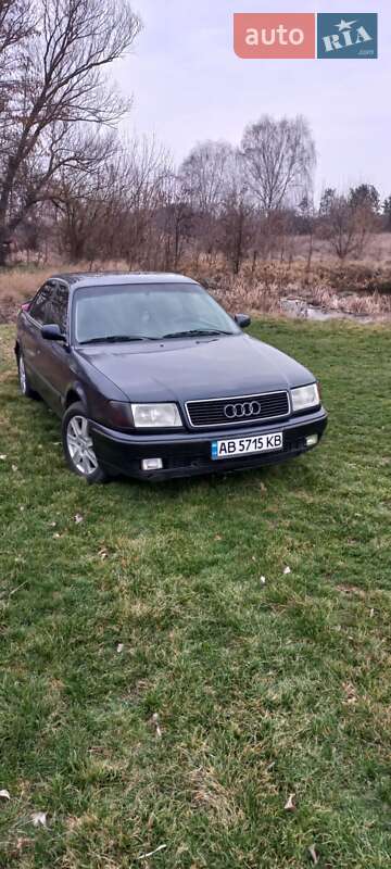 Audi 100