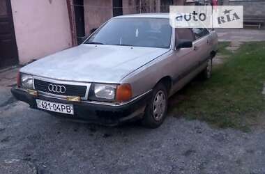 Audi 100  1983