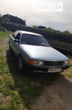 Audi 100  1987