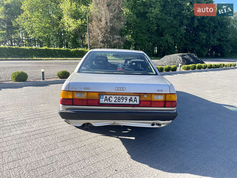 Audi 100 1988 Audi 100 1988