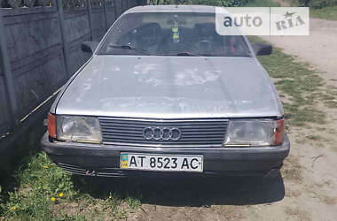 Audi 100  1984