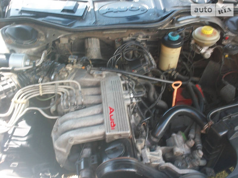 Седан Audi 100 1990 в Ужгороді
