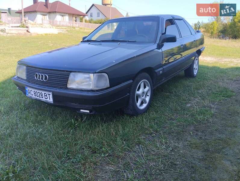 Audi 100 1988 Audi 100 1988