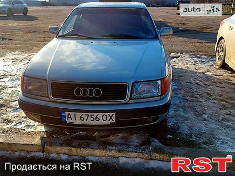 Audi 100