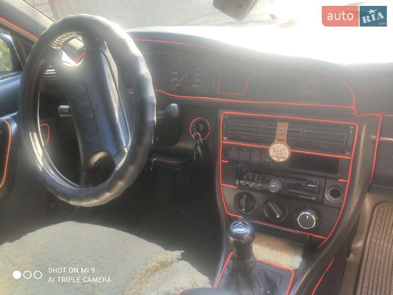 Седан Audi 100 1991 в Вольнянске