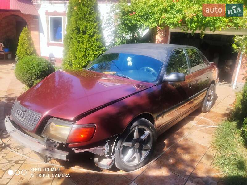 Седан Audi 100 1991 в Вольнянске