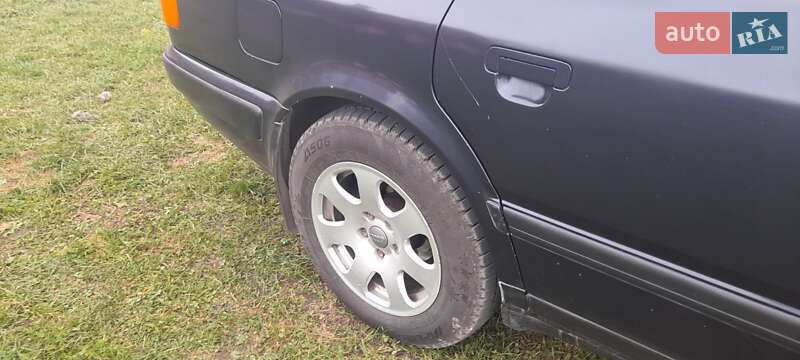 Седан Audi 100 1991 в Чернівцях