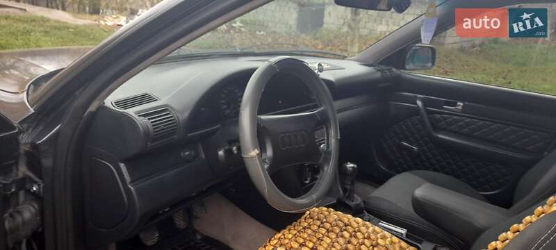 Седан Audi 100 1991 в Чернівцях