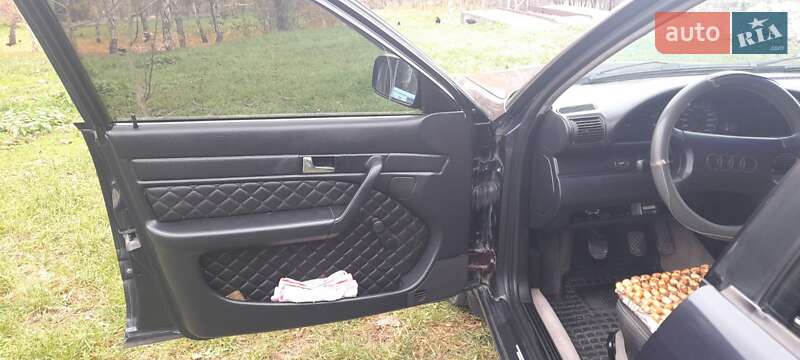 Седан Audi 100 1991 в Чернівцях