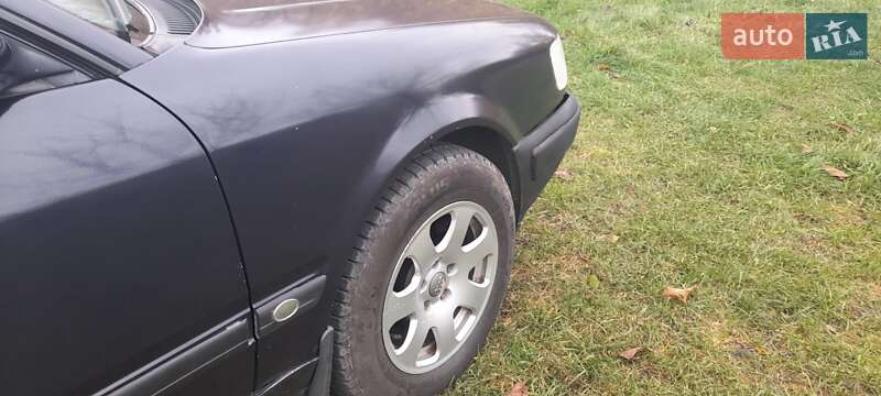 Седан Audi 100 1991 в Чернівцях
