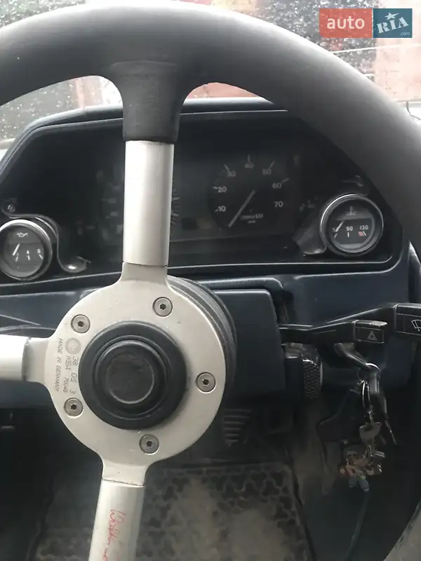 Audi 100 1983