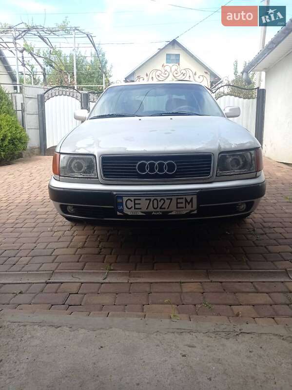 Седан Audi 100 1992 в Чернівцях