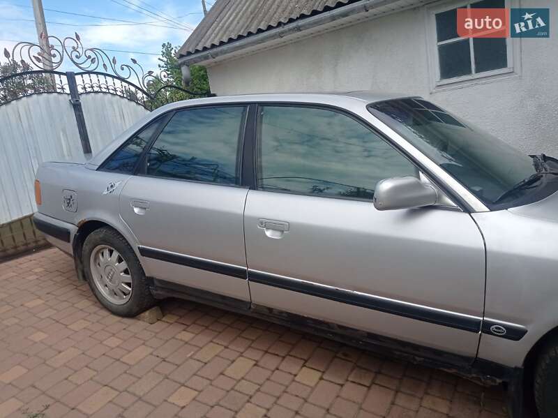 Audi 100 1992