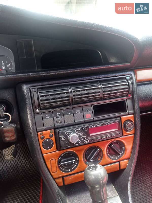 Седан Audi 100 1992 в Чернівцях