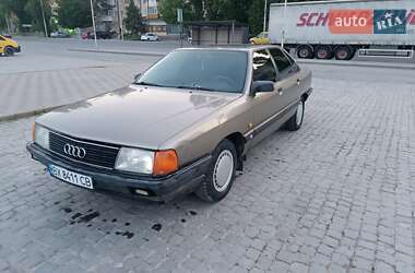 Audi 100  1990
