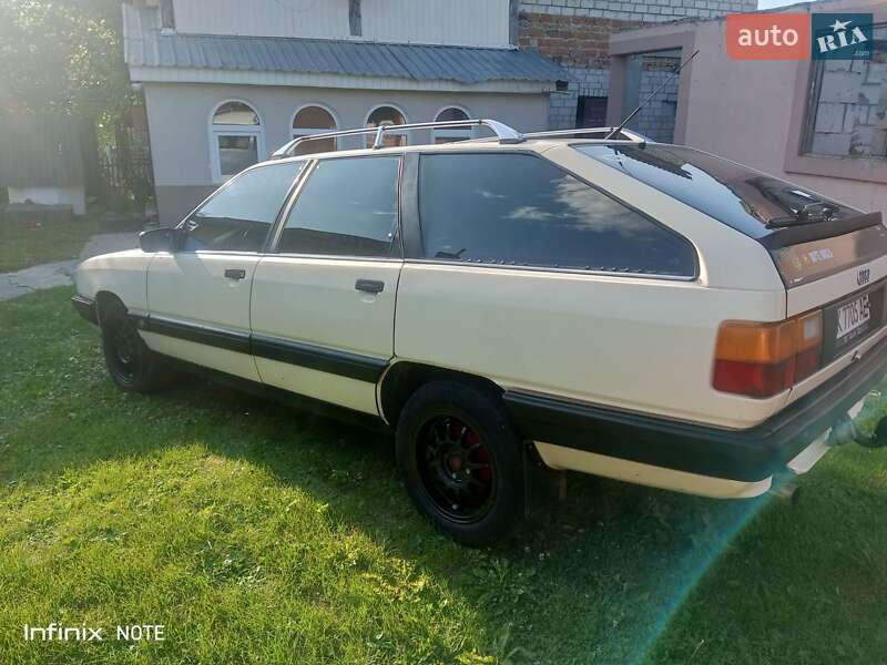 Универсал Audi 100 1990 в Млинове