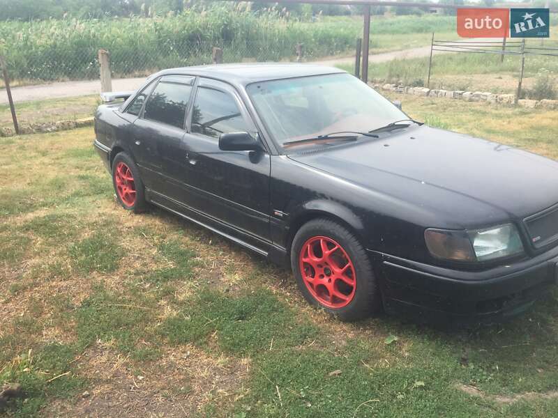 Седан Audi 100 1992 в Кривом Роге