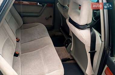 Audi 100  1990