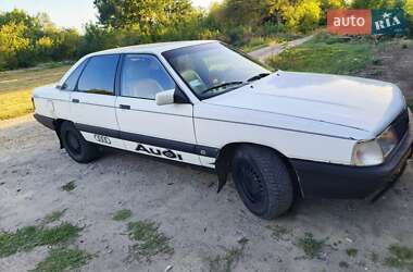 Audi 100  1990
