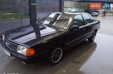Audi 100  1986