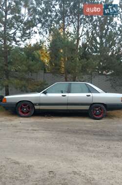 Audi 100  1988