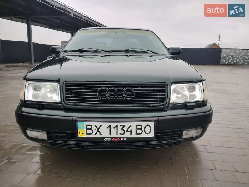 Audi 100