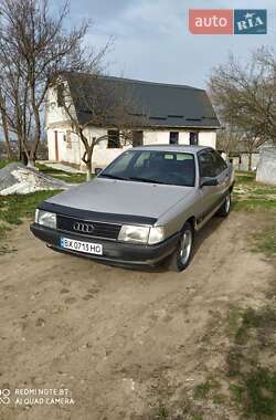 Седан Audi 100 1989 в Городке Седан Audi 100 1989 в Городке