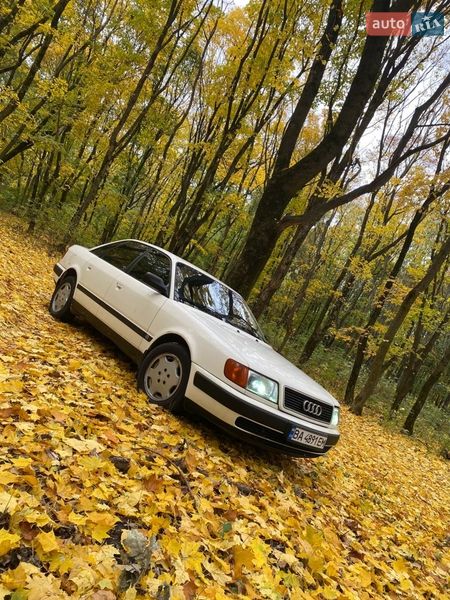 Audi 100
