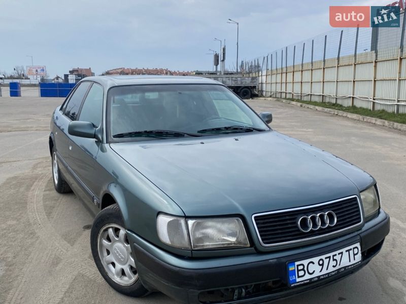 Audi 100 1992 Audi 100 1992